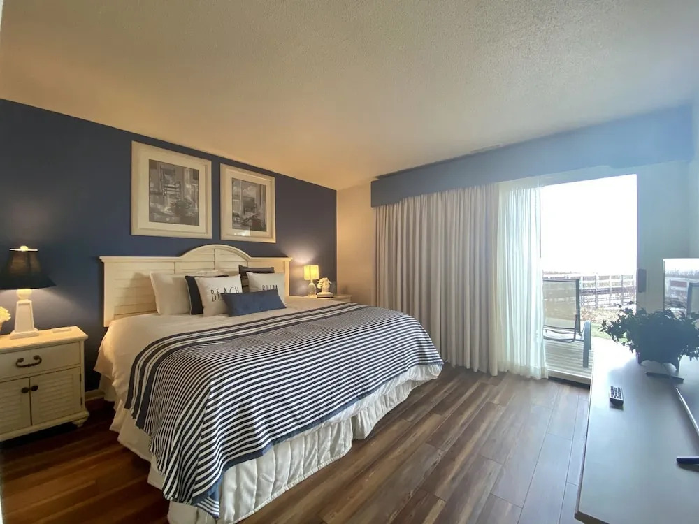 The Shores Lake View Condo Unit 5638