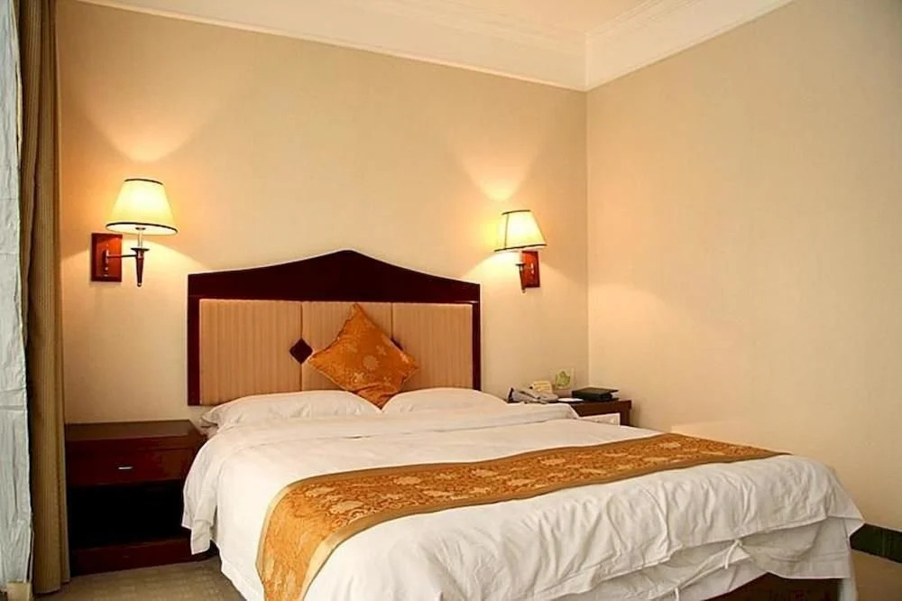Nanning Carnival Hotel