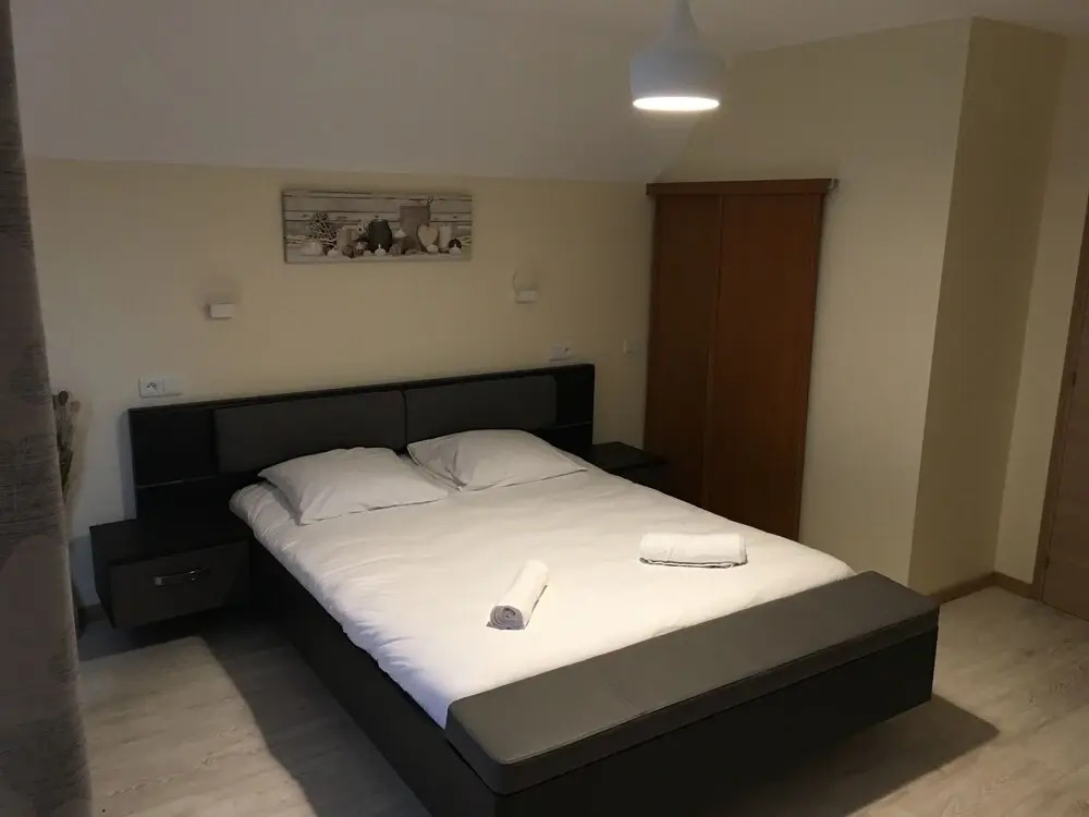Au Charme du Lac Piscine & Spa 2