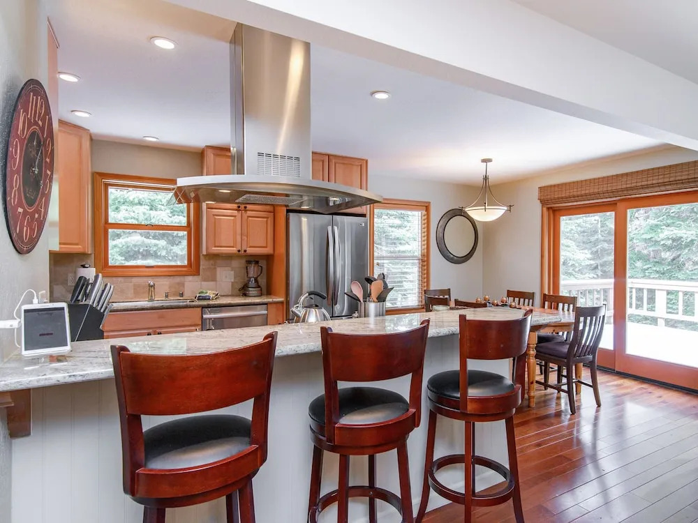 10991 Zermatt Dr Home