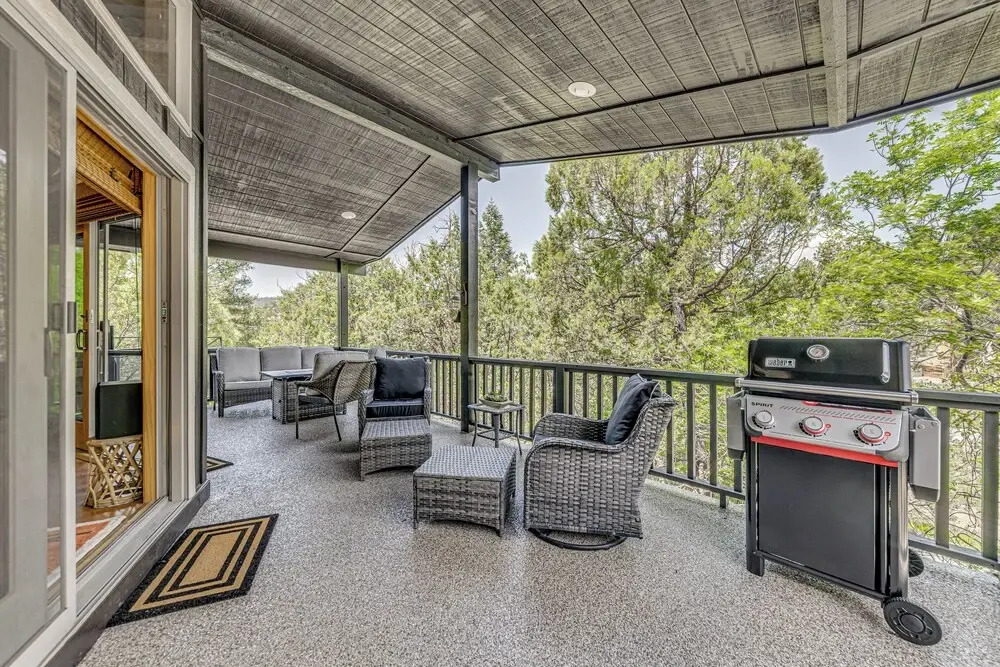 18 Mi to Ski Apache - Ruidoso Home Fit for Family!
