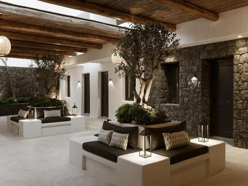 NĒRO Boutique Hotel
