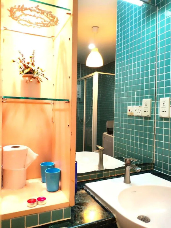 Quaint Ampang - Megan Ambassy