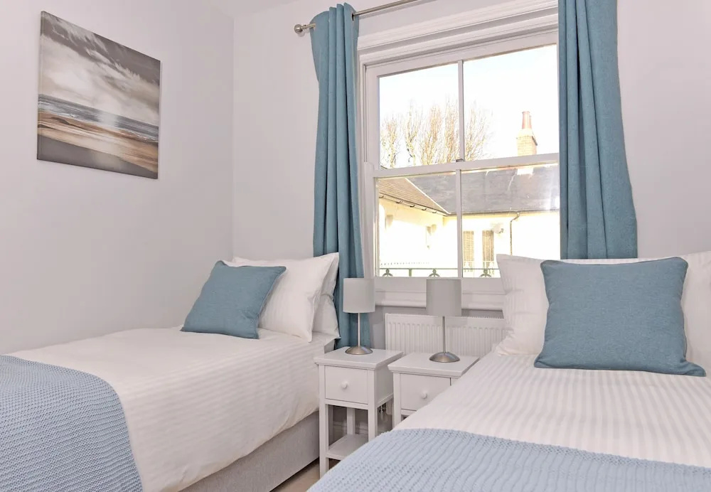 Silverdale Mews