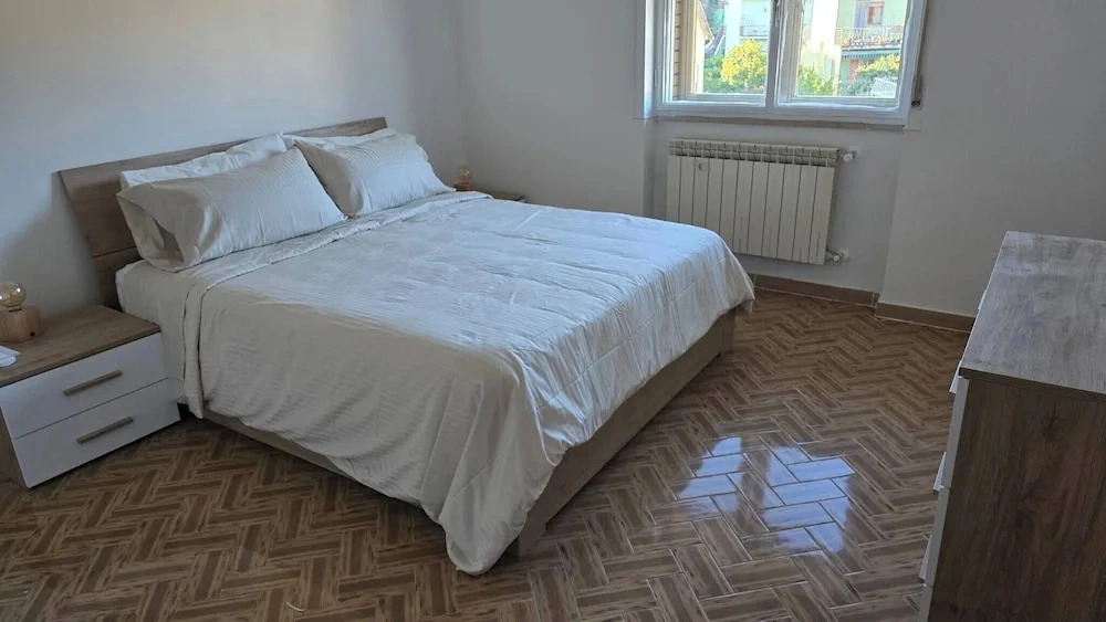 Lakeview Balcony Apartment in Bolsena