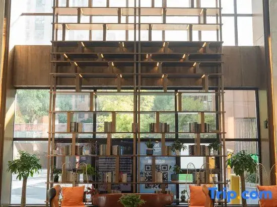 Conrab International Hotel
