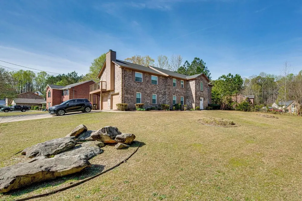 Near Gicc & ATL Airport: Modern Townhome!