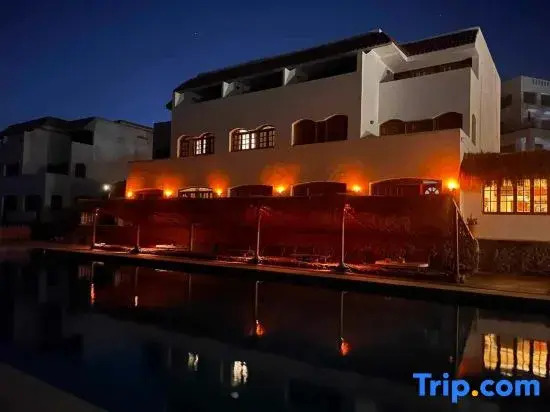 Serenity Lodge