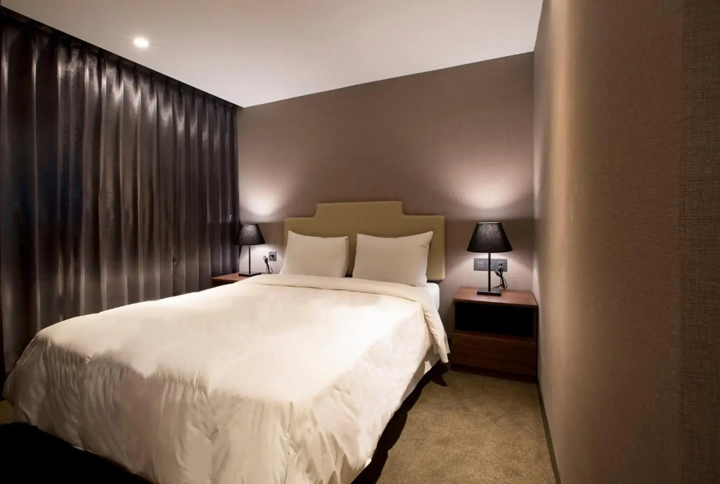 Noble Hotel