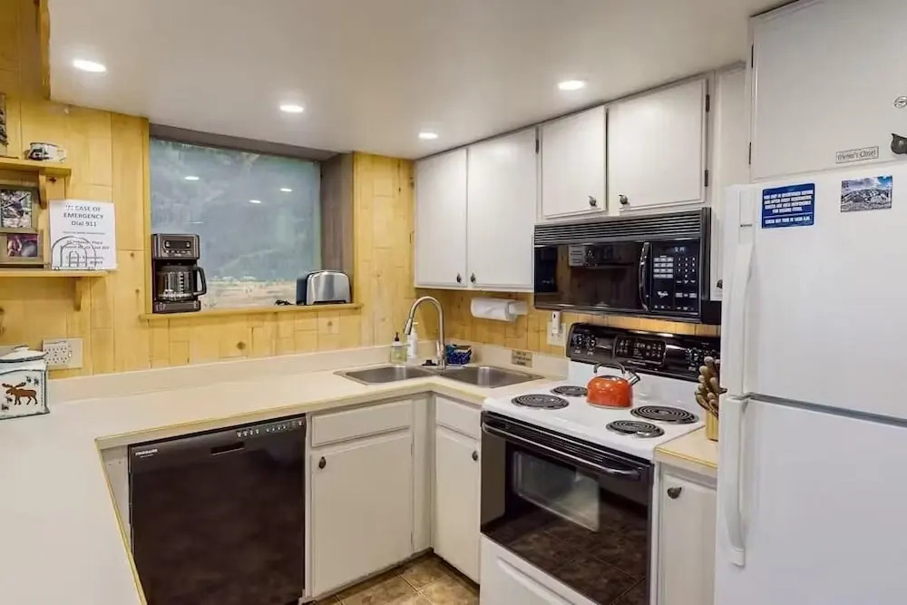 Summit House East 1 Bed Loft 2 Bath Shmb