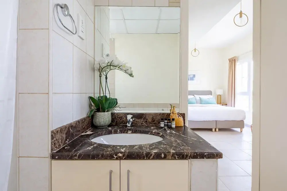 Radiant & Lush 2BR Villa In The Springs 11 - Sleeps 6!