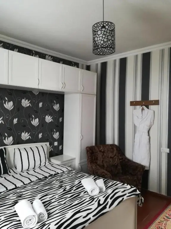Nikoloz Guesthouse