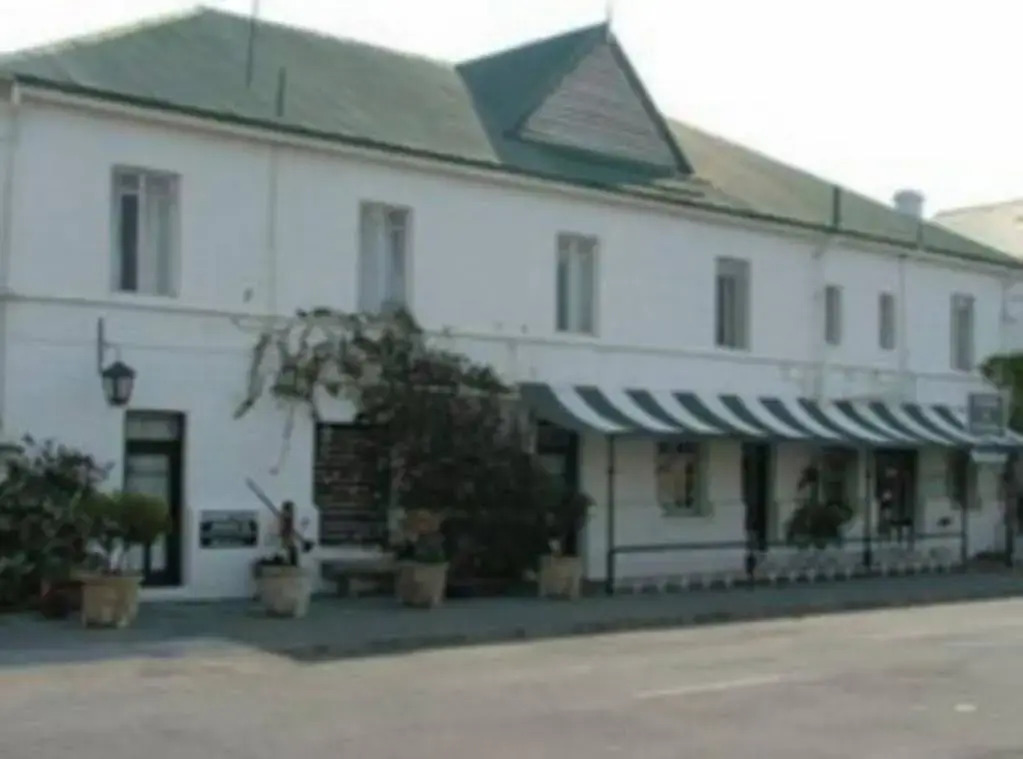 Global Summer Hotel