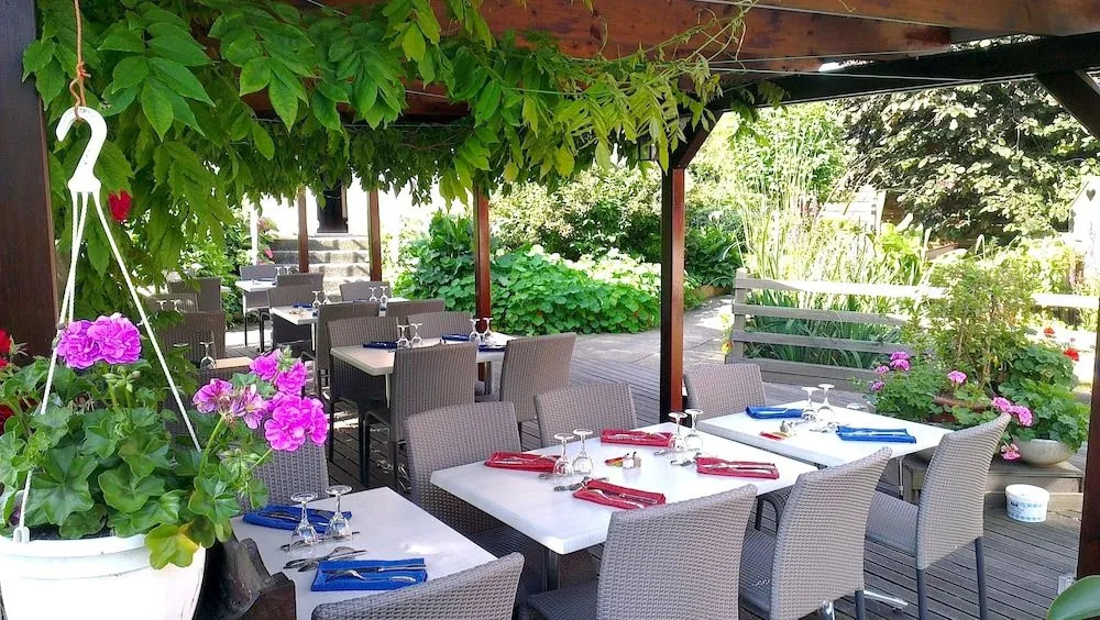 Logis Hôtel Restaurant LUnique