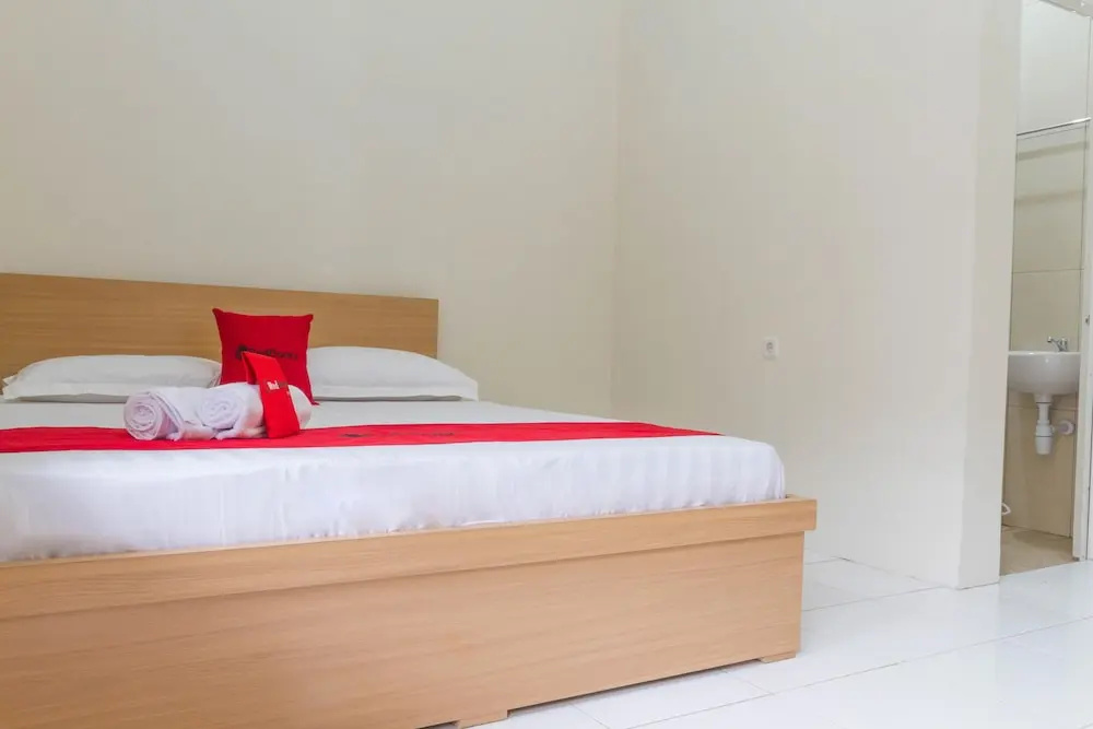 RedDoorz near Universitas Siliwangi Tasikmalaya