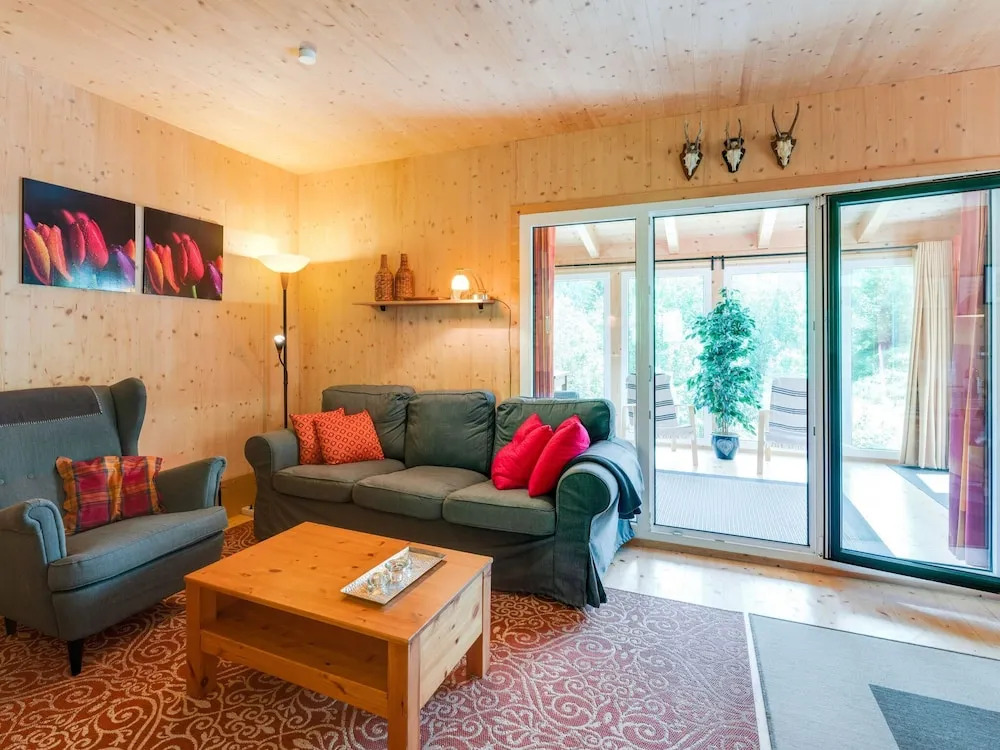 Cosy Chalet in Stadl An Der Mur with Conservatory