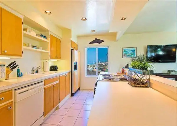 Charming La Jolla Village Condo