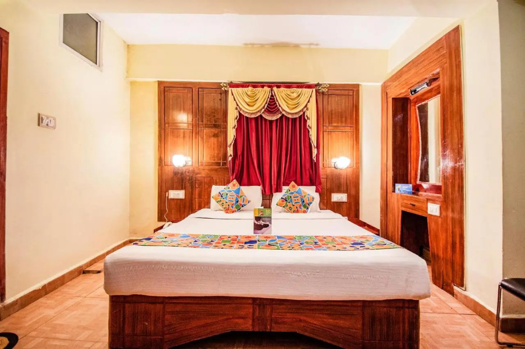 FabHotel Roshan Residency - Nr Kurinji Andavar Temple
