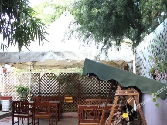 Jiuhaobing Youth Hostel