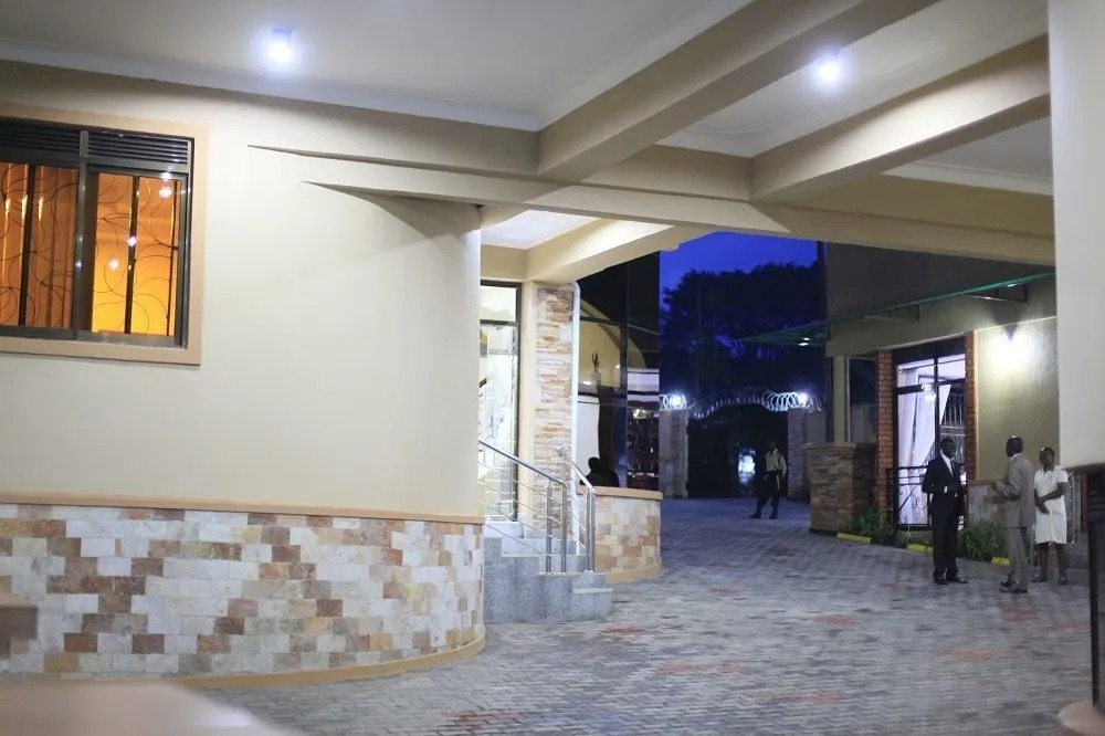 Maries Royale Hotel