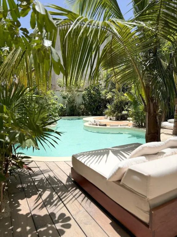 Jungle Chic