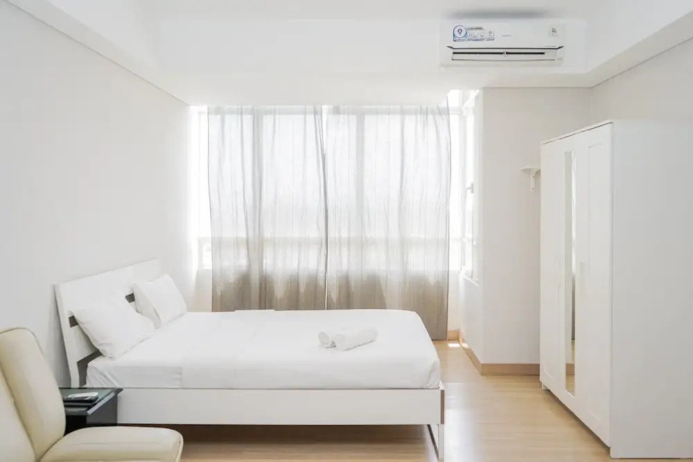 Elegant and Comfort Studio at Skandinavia Apartment