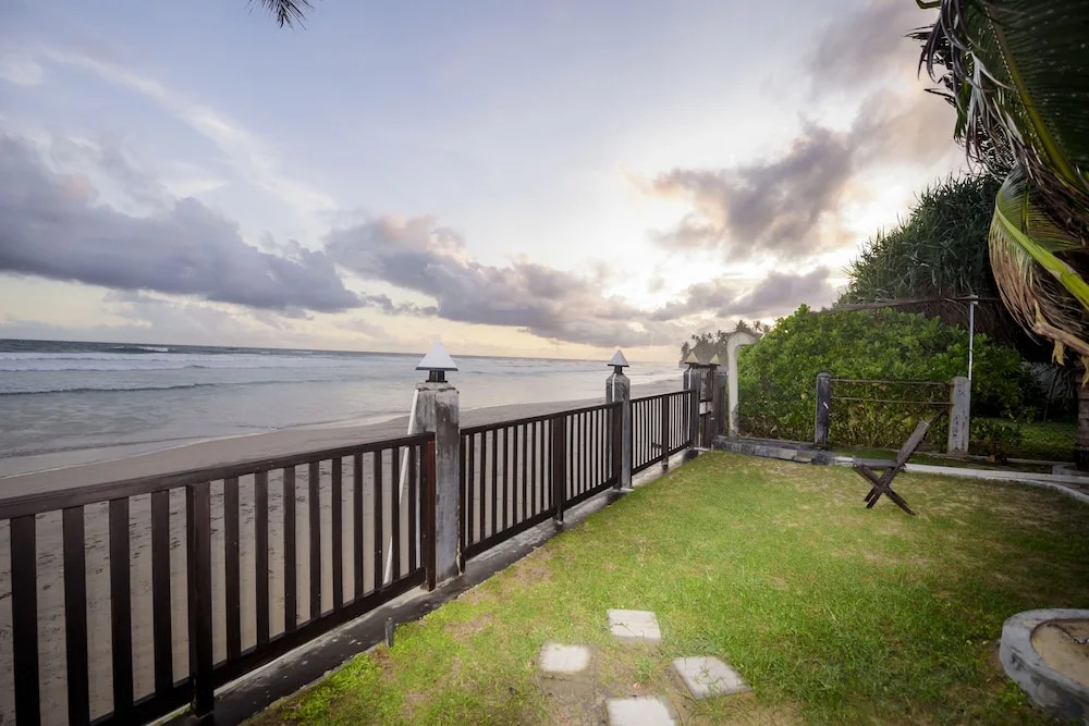 Tharanga Surfing Villa