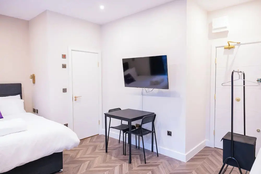 Pillo Rooms Apartments - Chelsea