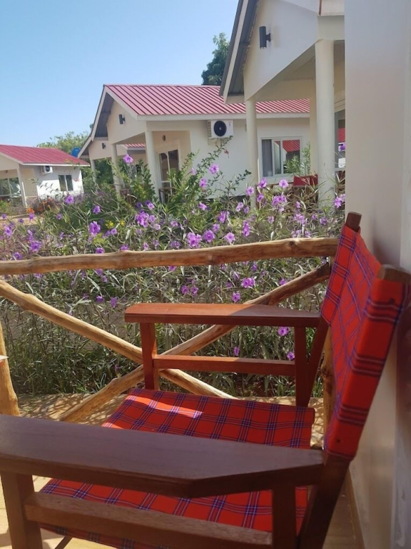 Kili Sunrise Resort