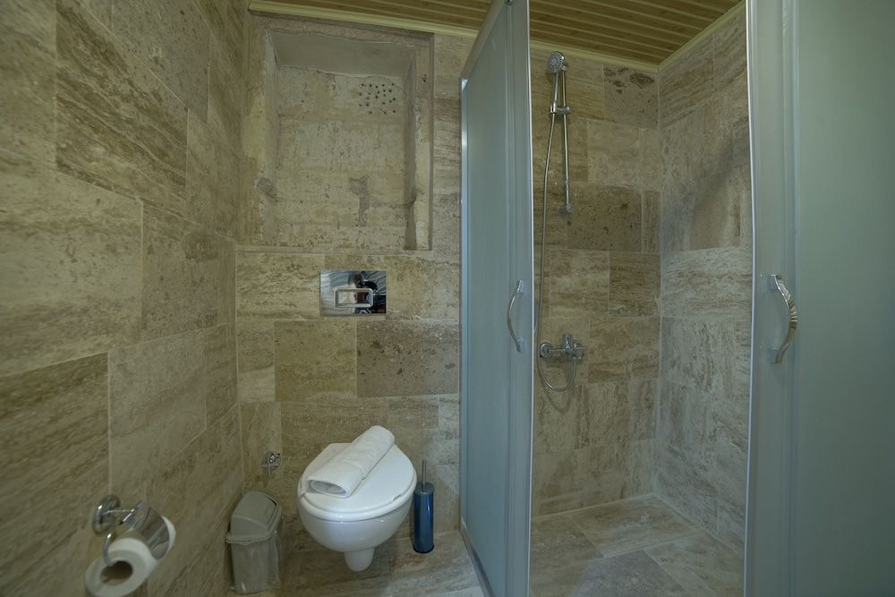 Heritage Cave Suites