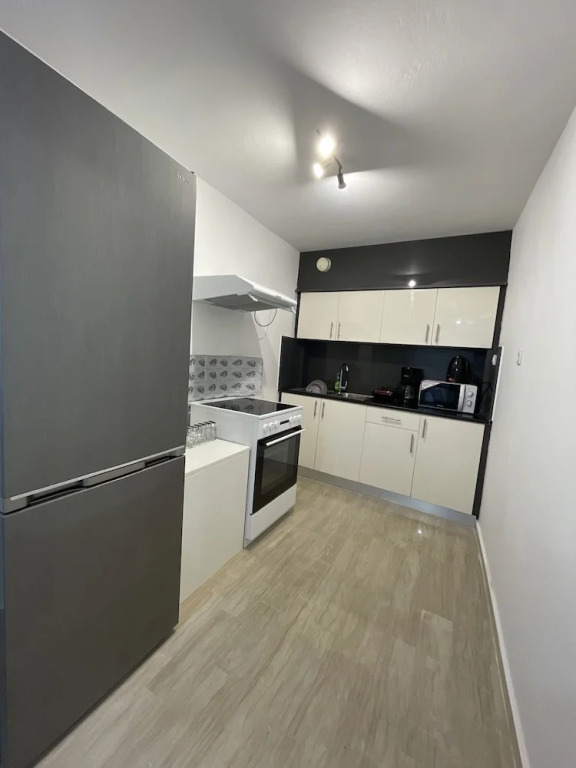 Charming 2-bed Apartment in Kallithea