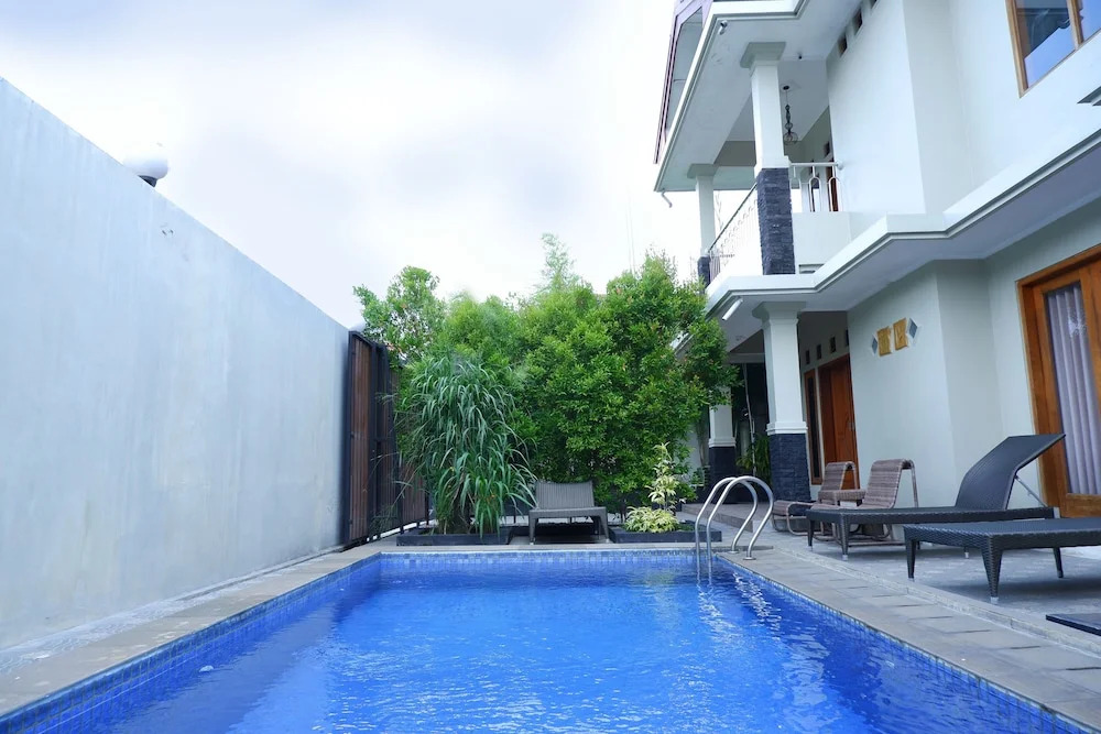 OYO 703 Omah Olin Guesthouse