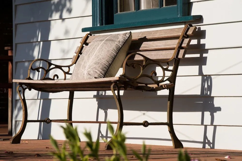 Gladville- old world charm with stunning views