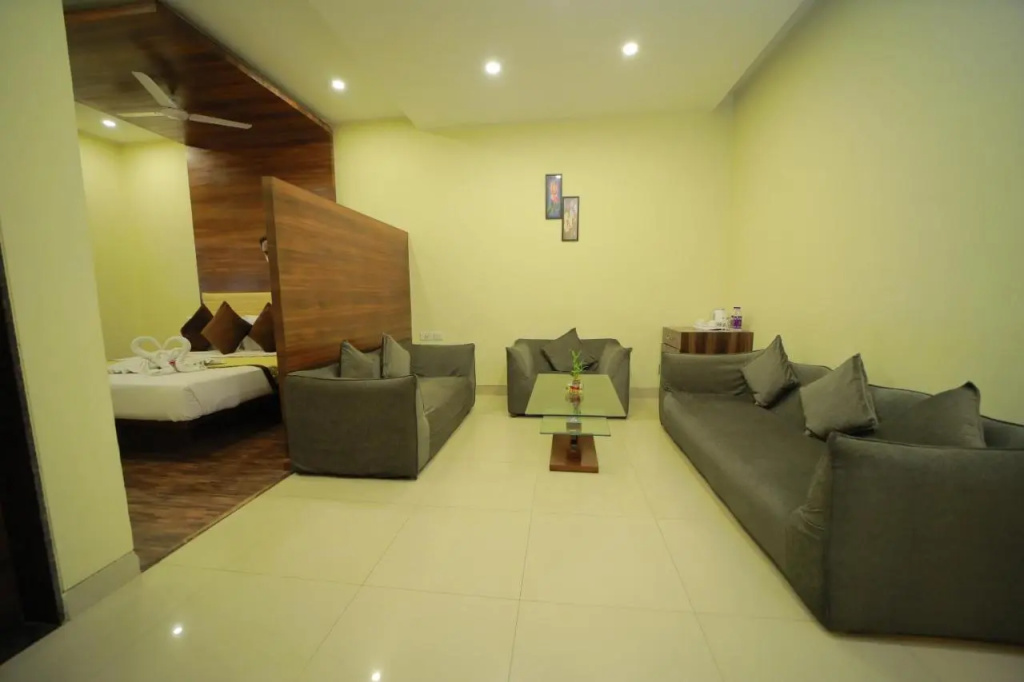 Vijaya Tej Clarks Inn