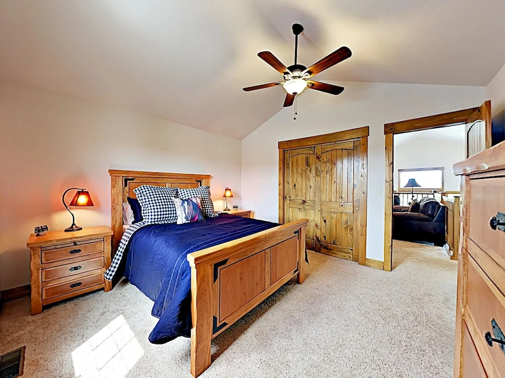 580 Granby - 3 Br Home