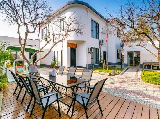 Suzhou Xishan Jianghu Villa