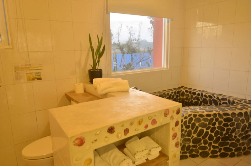 Kenting COMIC B&B&SPRING