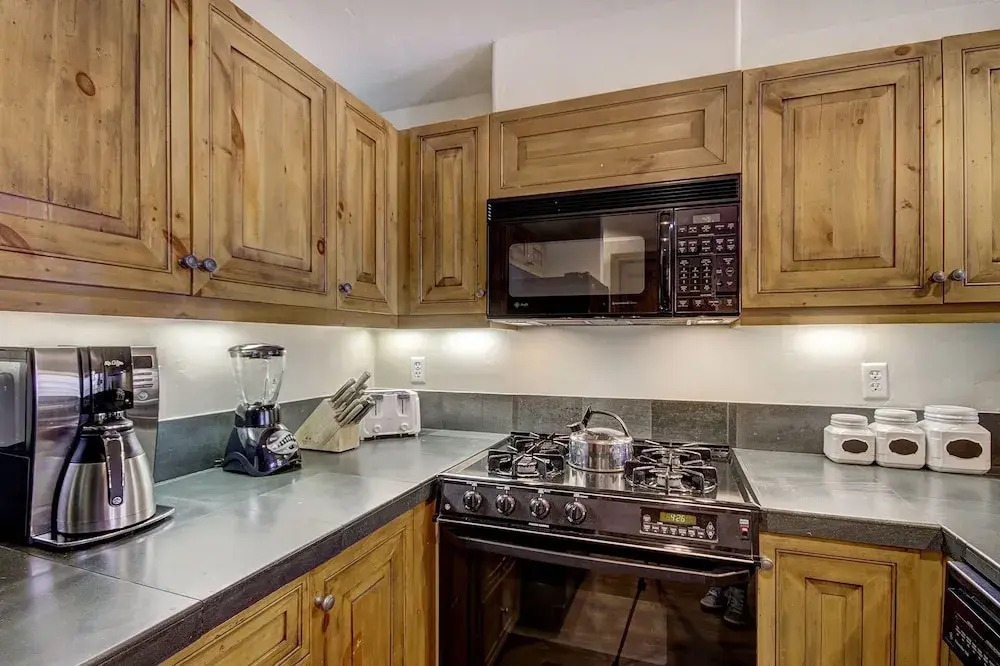 1BR Plus Den, Heart of Beaver Creek Village
