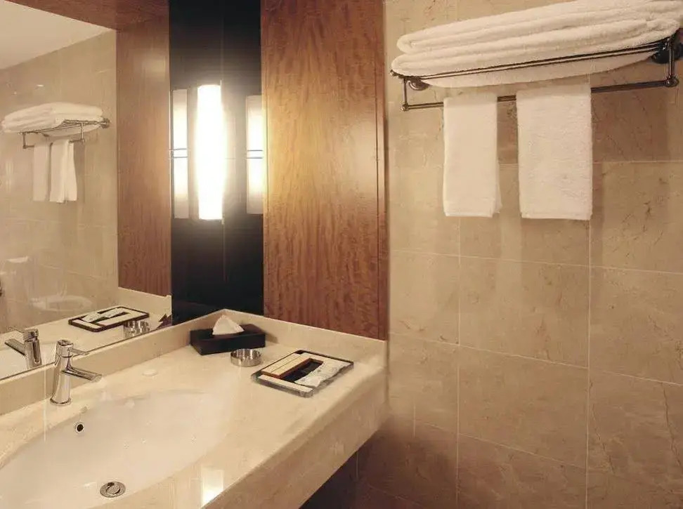 Xian Iwell Hotel