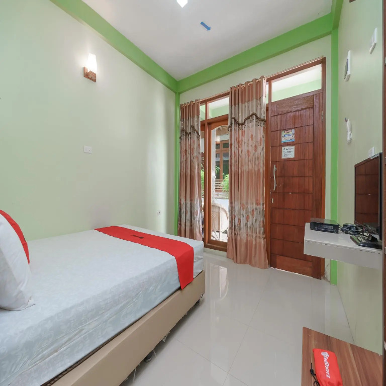 RedDoorz Syariah @ Iboih Beach Sabang