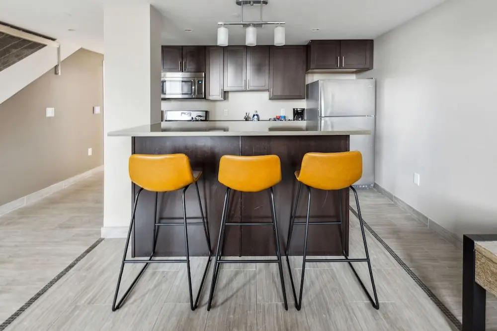 Modern Downtown Apartment
