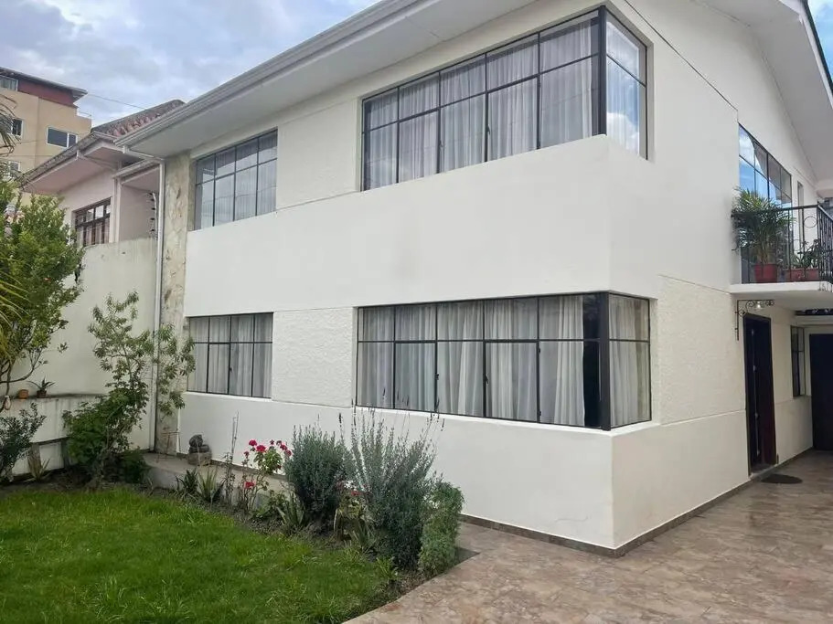 Casa 2 Pisos 100  Funcional En Cuenca Garantizado