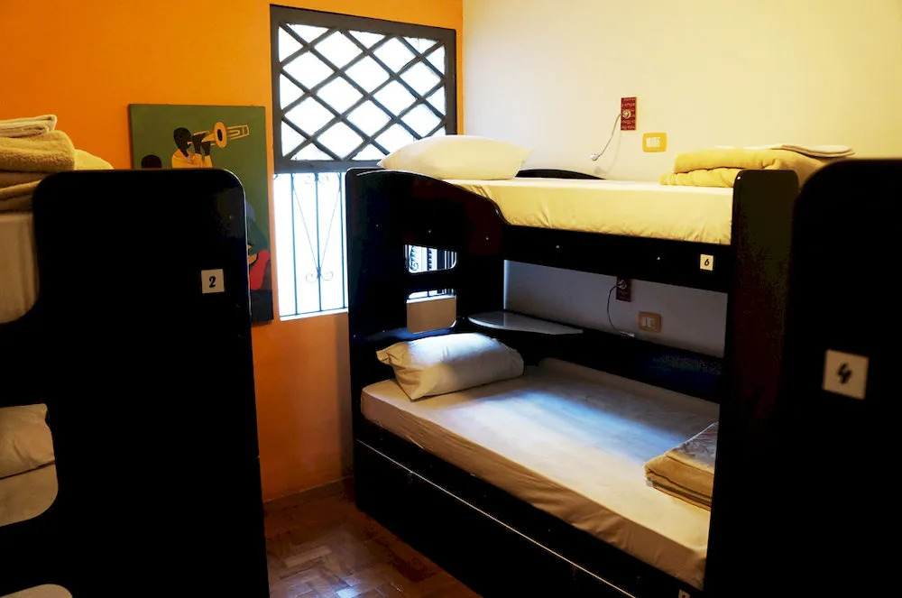 Uvaia Hostel