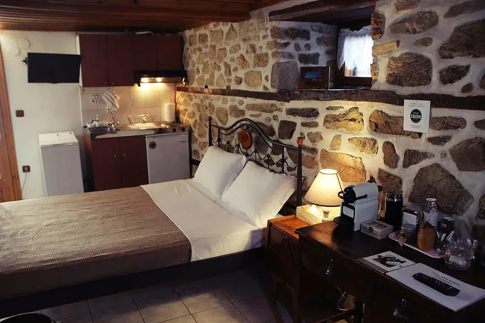 Aristotelis Guest Houses