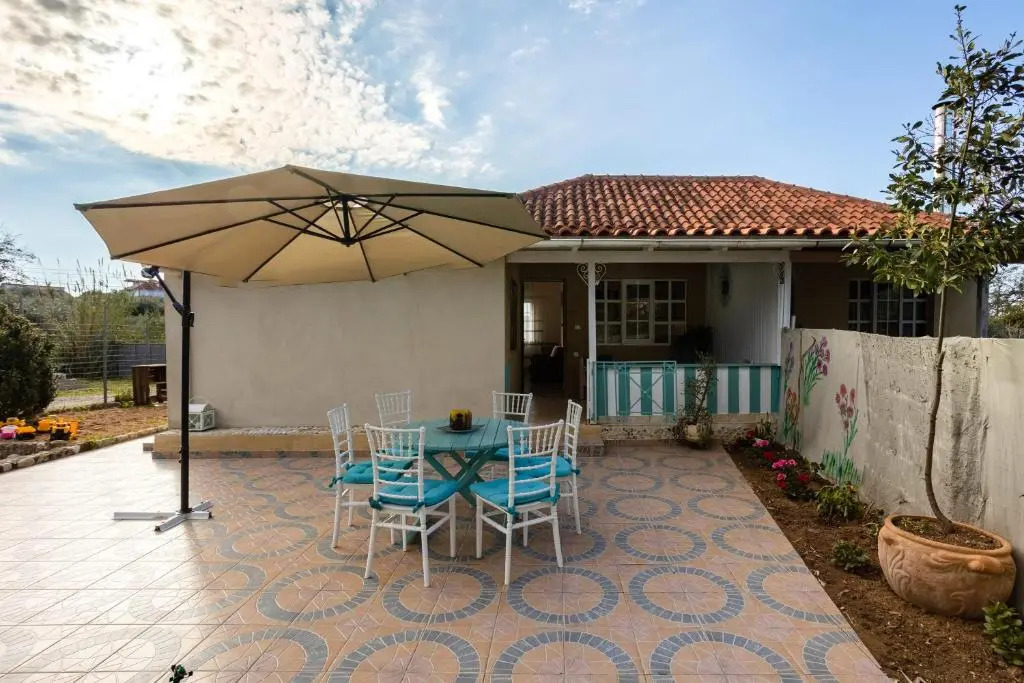Seashell Cottage A Seaside Charm near Kyparissia