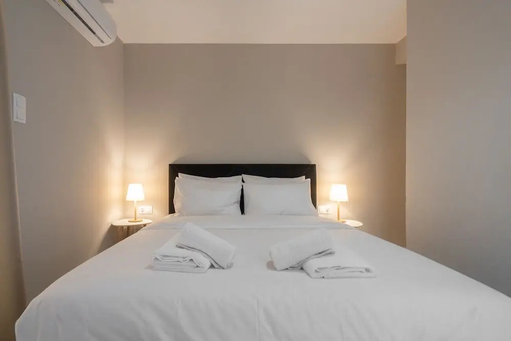 LIV - Deluxe 2BD Apartment in Athens