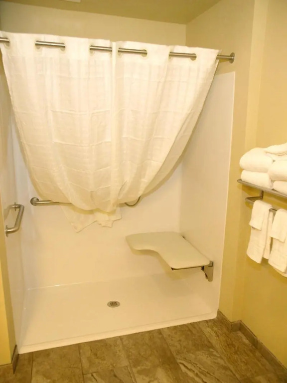 Cobblestone Inn & Suites - Vinton