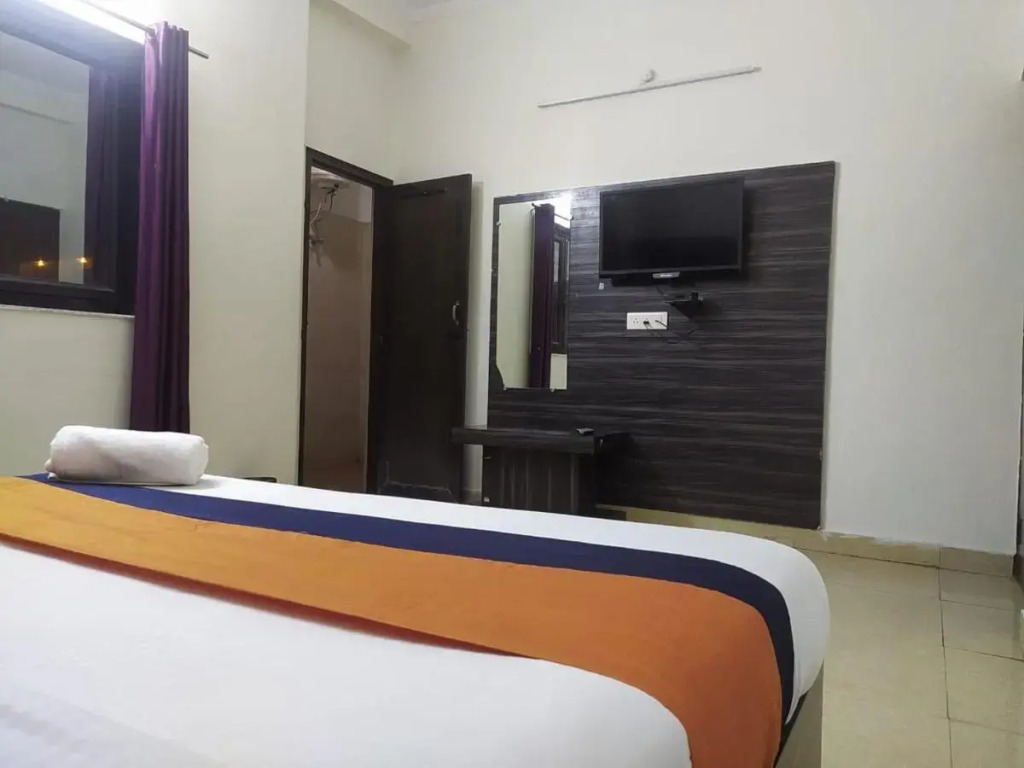 Staygo Hotel Near Haridwar Railway station