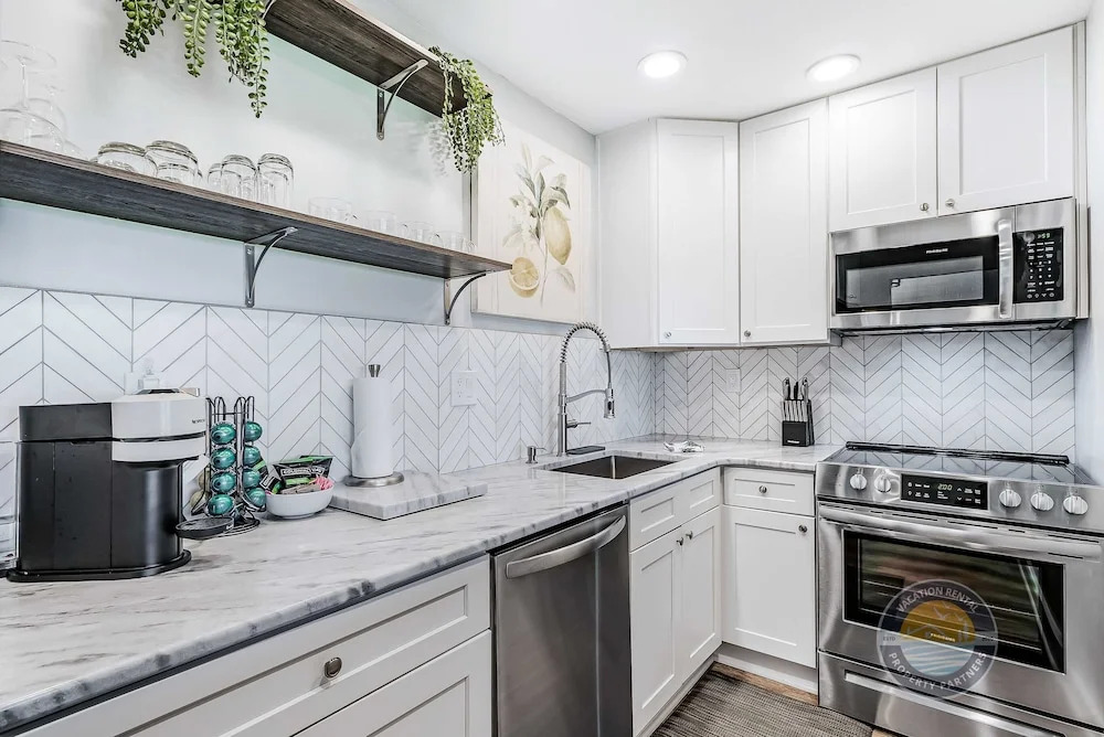 Modern Lake Geneva Condo With Pool and Patio