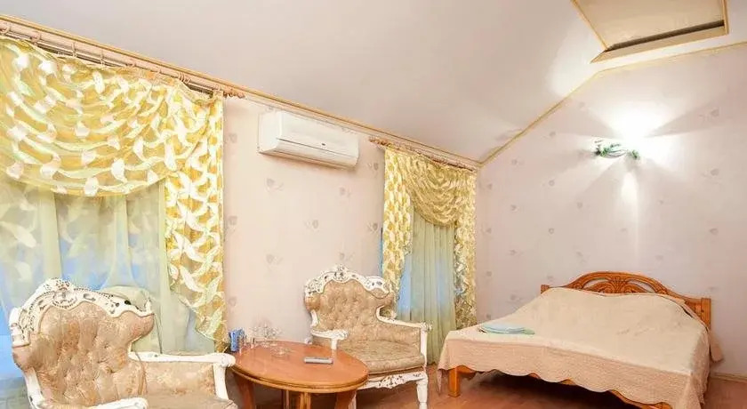 Отель Виола